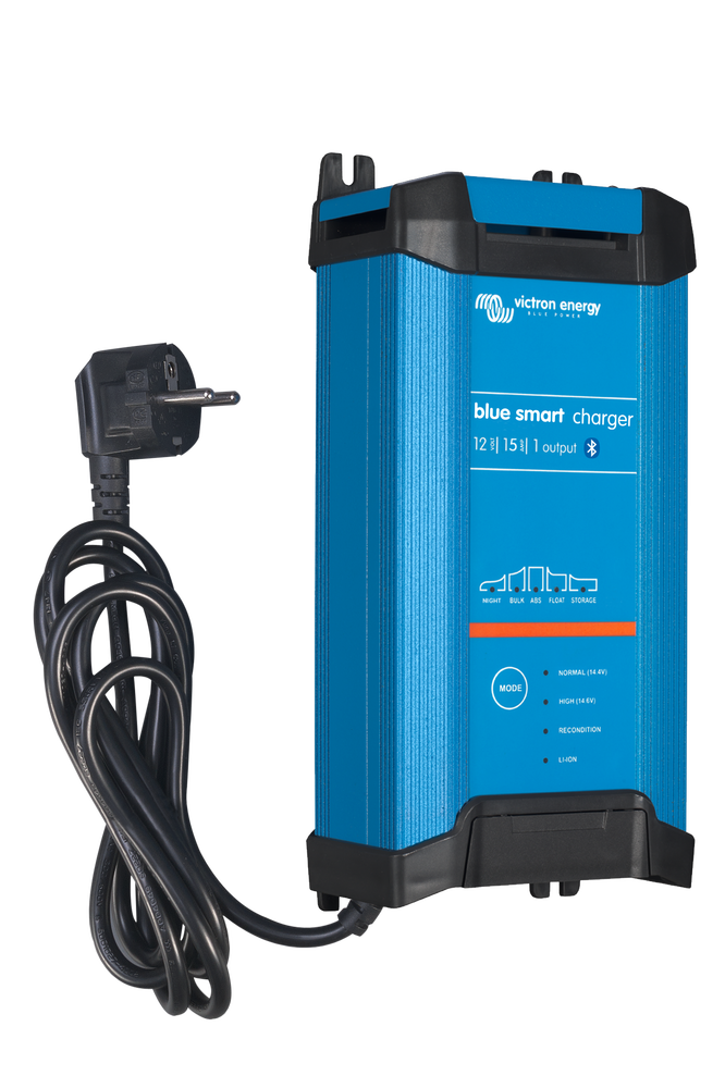 Victron - Blue Smart IP22 Charger 12/15(3) 230V CEE 7/7